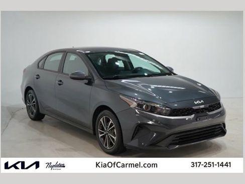 Used 2024 Kia Forte LXS image 1