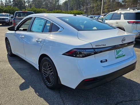 New 2026 Nissan Sentra SV w/ SV Convenience Package FWD image 8