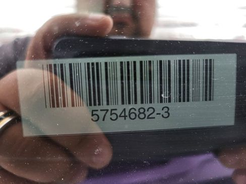 Used 2025 Hyundai Santa Fe SEL image 2