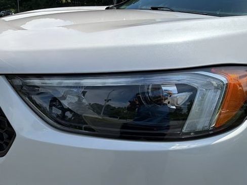 Used 2019 Ford Edge ST w/ Convenience Package AWD/4WD image 10