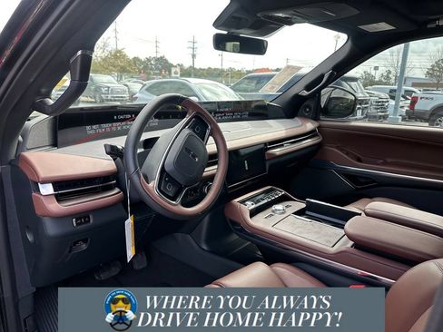 Used 2026 Lincoln Navigator L Reserve AWD/4WD image 9