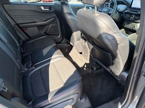 Used 2025 Ford Escape ST-Line FWD image 32