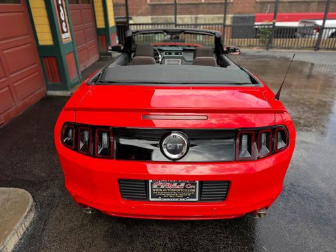 Used 2013 Ford Mustang GT w/ Security Pkg RWD image 13