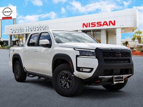 New 2026 Nissan Frontier PRO-4X w/ Pro-4x Convenience Package image 1