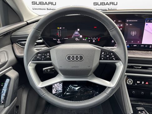 Used 2025 Audi Q5 Premium Plus w/ Premium Plus AWD/4WD image 13