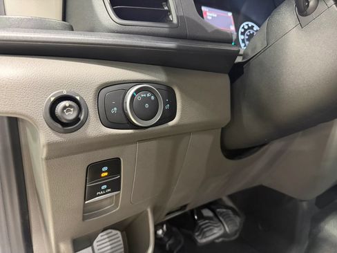 Used 2023 Ford E-Transit Medium Roof RWD image 16