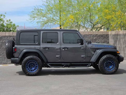 Used 2024 Jeep Wrangler Sport image 10