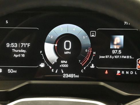 Used 2025 GMC Acadia Elevation FWD image 13