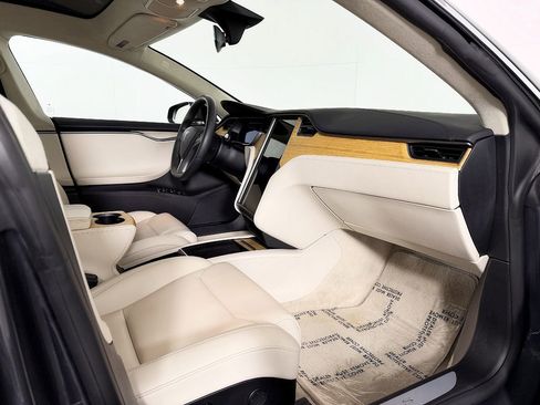 Used 2019 Tesla Model S 75D image 40