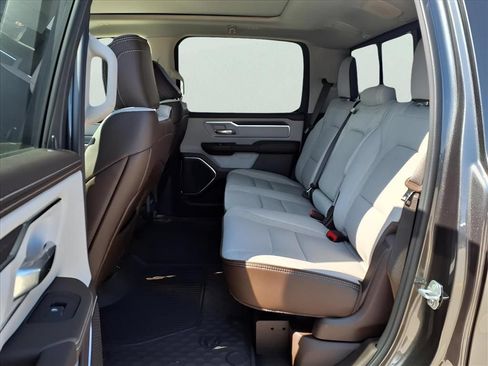 New 2026 RAM 1500 Laramie AWD/4WD image 12