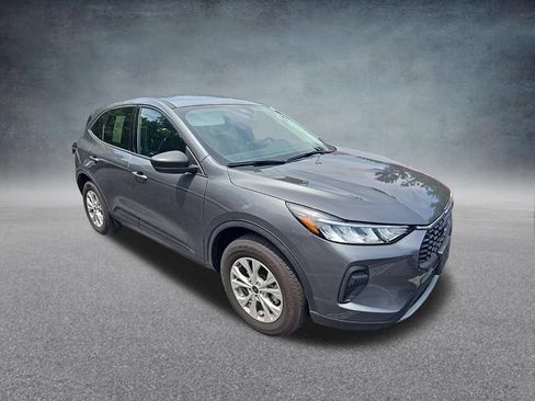 Used 2025 Ford Escape Active AWD/4WD image 9