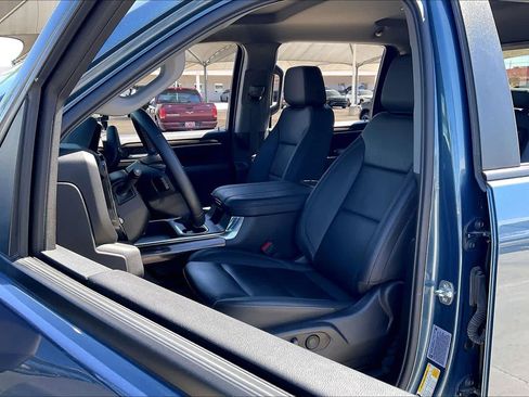 Used 2025 Chevrolet Silverado 2500 LT w/ Trail Boss Package image 8