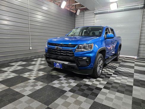 Used 2022 Chevrolet Colorado W/T w/ Custom Special Edition image 40