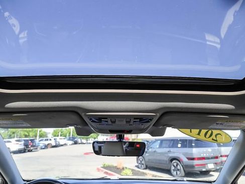 Used 2017 Subaru Outback 3.6R Limited AWD/4WD image 18