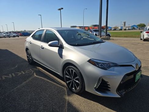 Used 2018 Toyota Corolla SE image 4
