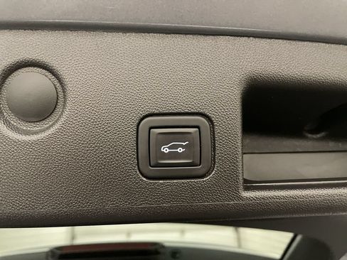 Used 2024 Chevrolet Equinox LT AWD/4WD image 28