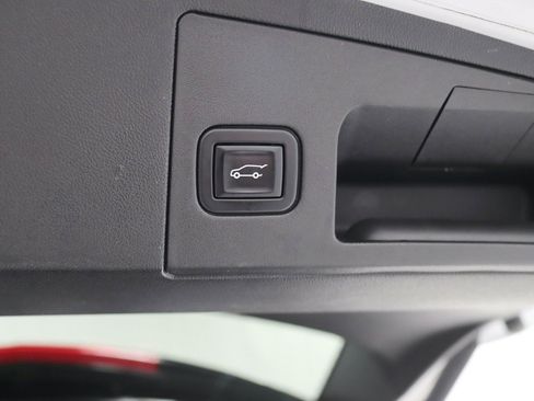 Used 2021 Cadillac XT5 Premium Luxury image 36