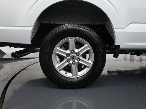 New 2025 Ford F150 XLT w/ Equipment Group 302A MID image 32