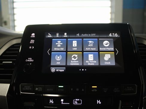 Certified 2024 Honda Odyssey Sport image 30