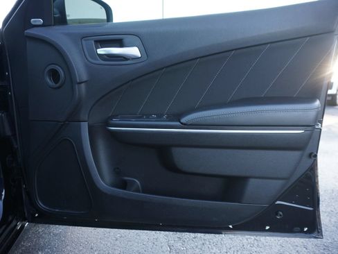 Used 2015 Dodge Charger SXT RWD image 24