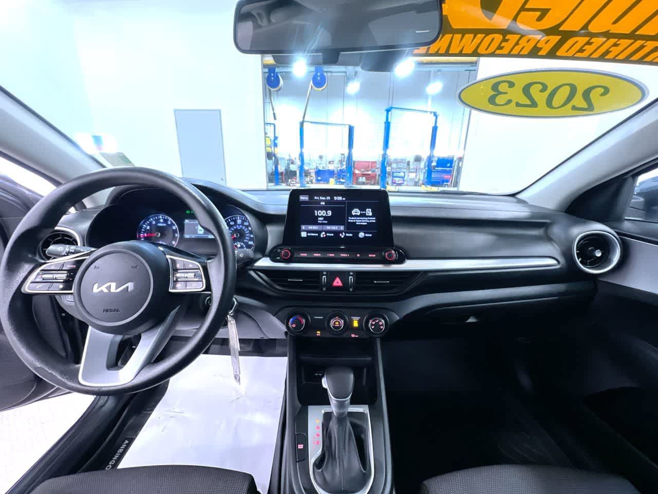 Used 2023 Kia Forte LXS w/ LXS Technology Package FWD image 23
