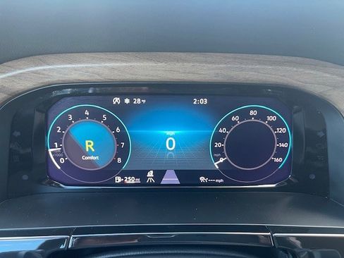 Used 2025 Volkswagen Atlas SE image 15