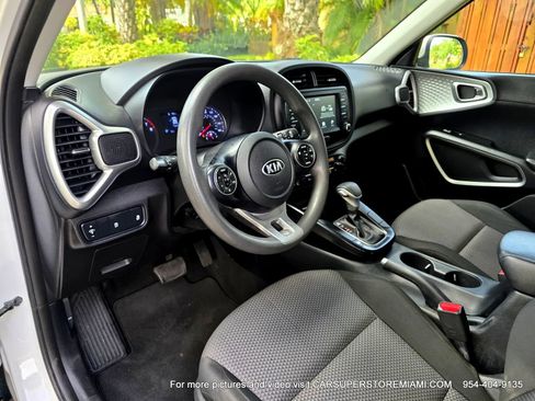 Used 2021 Kia Soul LX FWD image 16
