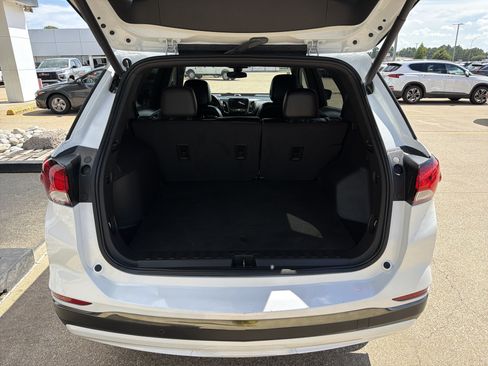 Used 2023 Chevrolet Equinox RS w/ RS Leather Package FWD image 19