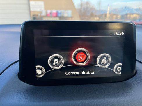 Used 2017 MAZDA MAZDA3 Grand Touring image 23