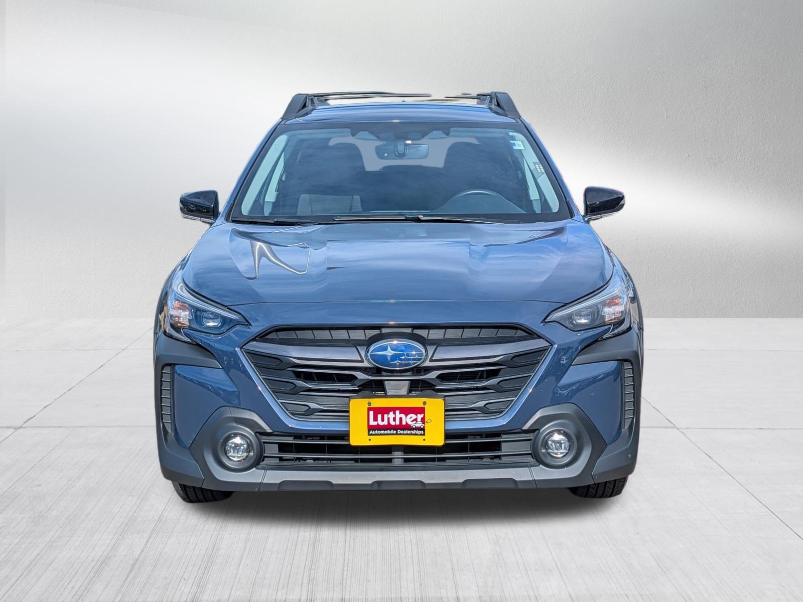 Used 2024 Subaru Outback Premium AWD/4WD image 2