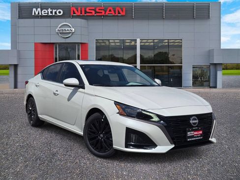 New 2026 Nissan Altima 2.5 SV w/ SV Special Edition Package FWD image 1