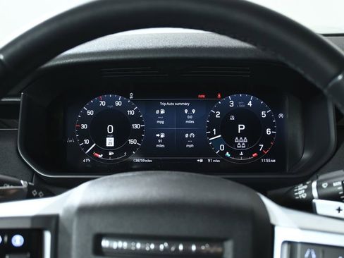 Used 2024 Land Rover Discovery S AWD/4WD image 19