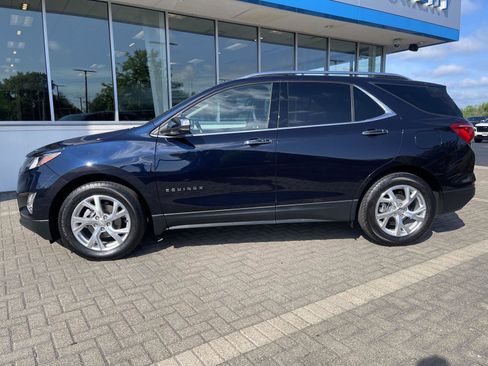 Used 2021 Chevrolet Equinox Premier FWD image 2