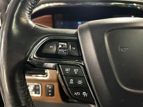 Used 2022 Lincoln Navigator L Reserve AWD/4WD image 12