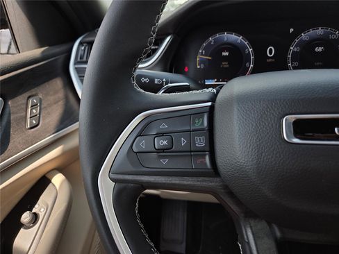 New 2025 Jeep Grand Cherokee Limited w/ Trailer Tow Package image 61