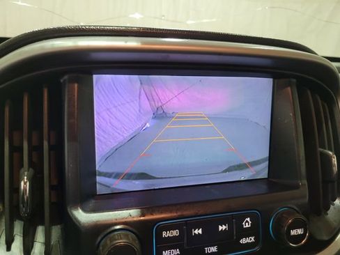 Used 2015 Chevrolet Colorado LT w/ Luxury Package image 9