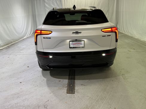 Certified 2025 Chevrolet Blazer EV RS image 9