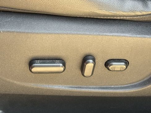 Used 2015 Ford Escape Titanium FWD image 25