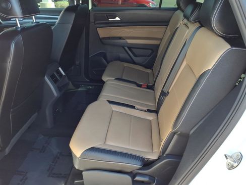 Certified 2022 Volkswagen Atlas Cross Sport SE w/ Black Wheel Package image 22