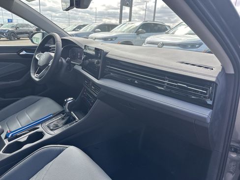New 2026 Volkswagen Jetta SEL FWD image 32