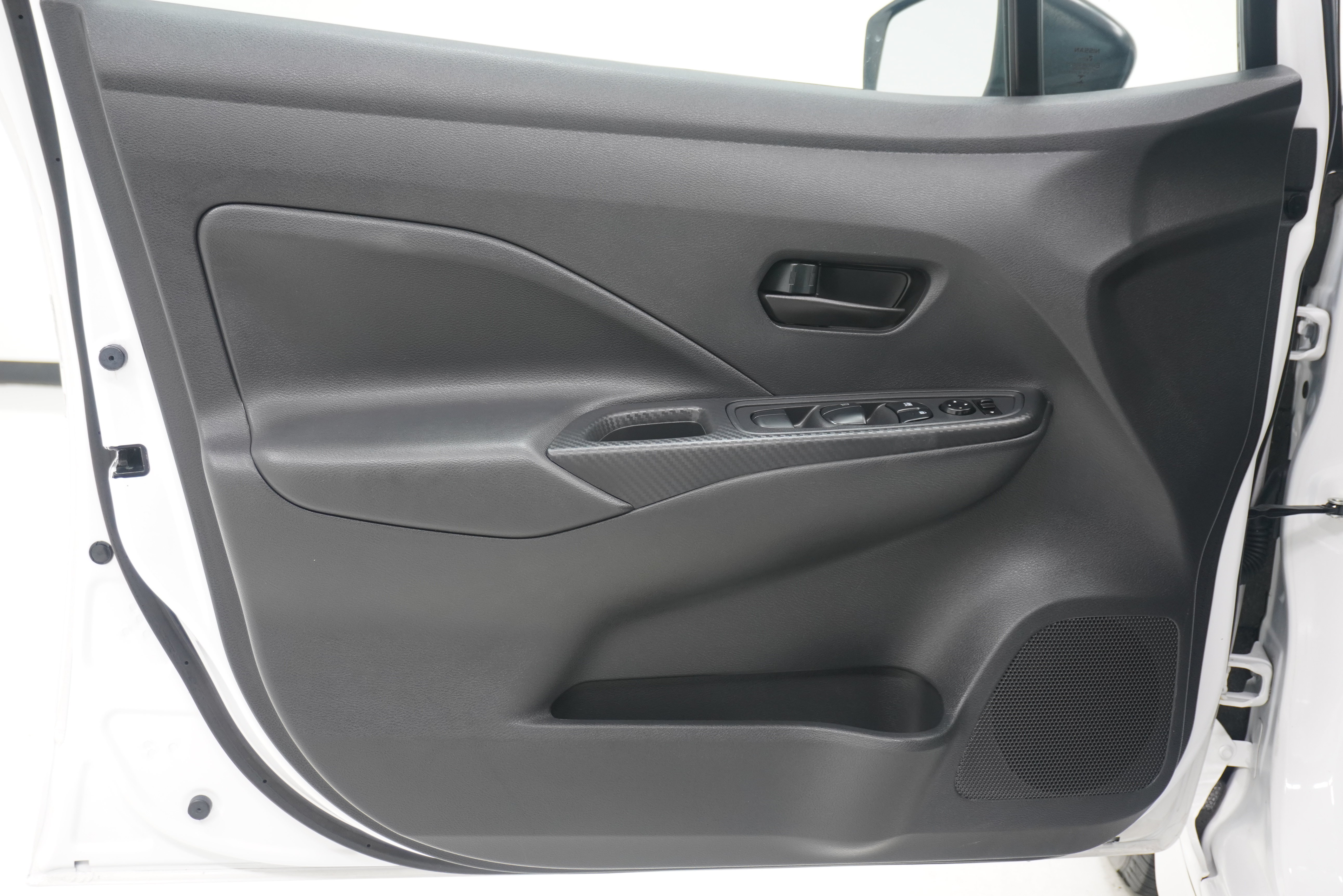 Used 2020 Nissan Versa S FWD image 14