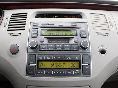 Used 2006 Hyundai Azera Limited image 20