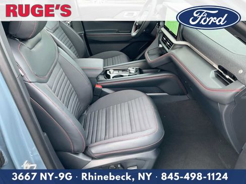 New 2026 Ford Explorer ST-Line w/ ST-Line Street Pack image 12