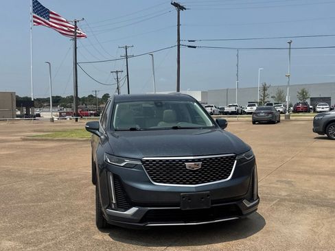 Used 2020 Cadillac XT6 Premium Luxury FWD image 4