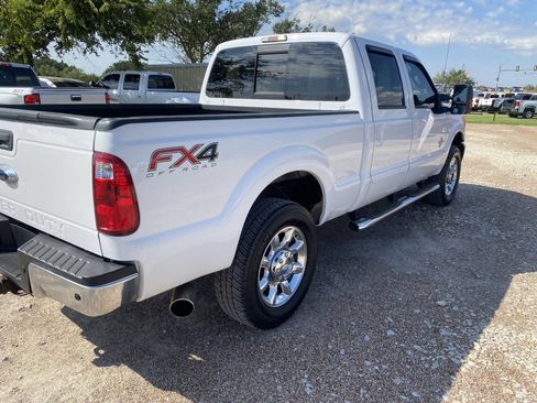Used 2013 Ford F250 Lariat w/ Lariat Interior Pkg image 7