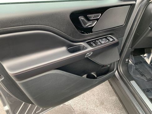 Certified 2024 Lincoln Aviator AWD w/ Premium Package image 11