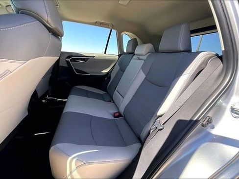 Used 2024 Toyota RAV4 Limited image 31