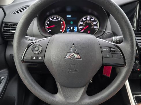 Used 2024 Mitsubishi Eclipse Cross ES image 10