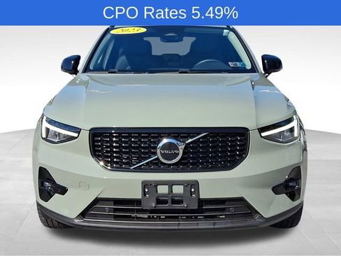 Certified 2023 Volvo XC40 B5 Plus w/ Climate Package AWD/4WD image 3