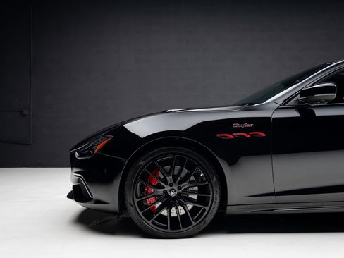 Used 2021 Maserati Ghibli Trofeo image 19